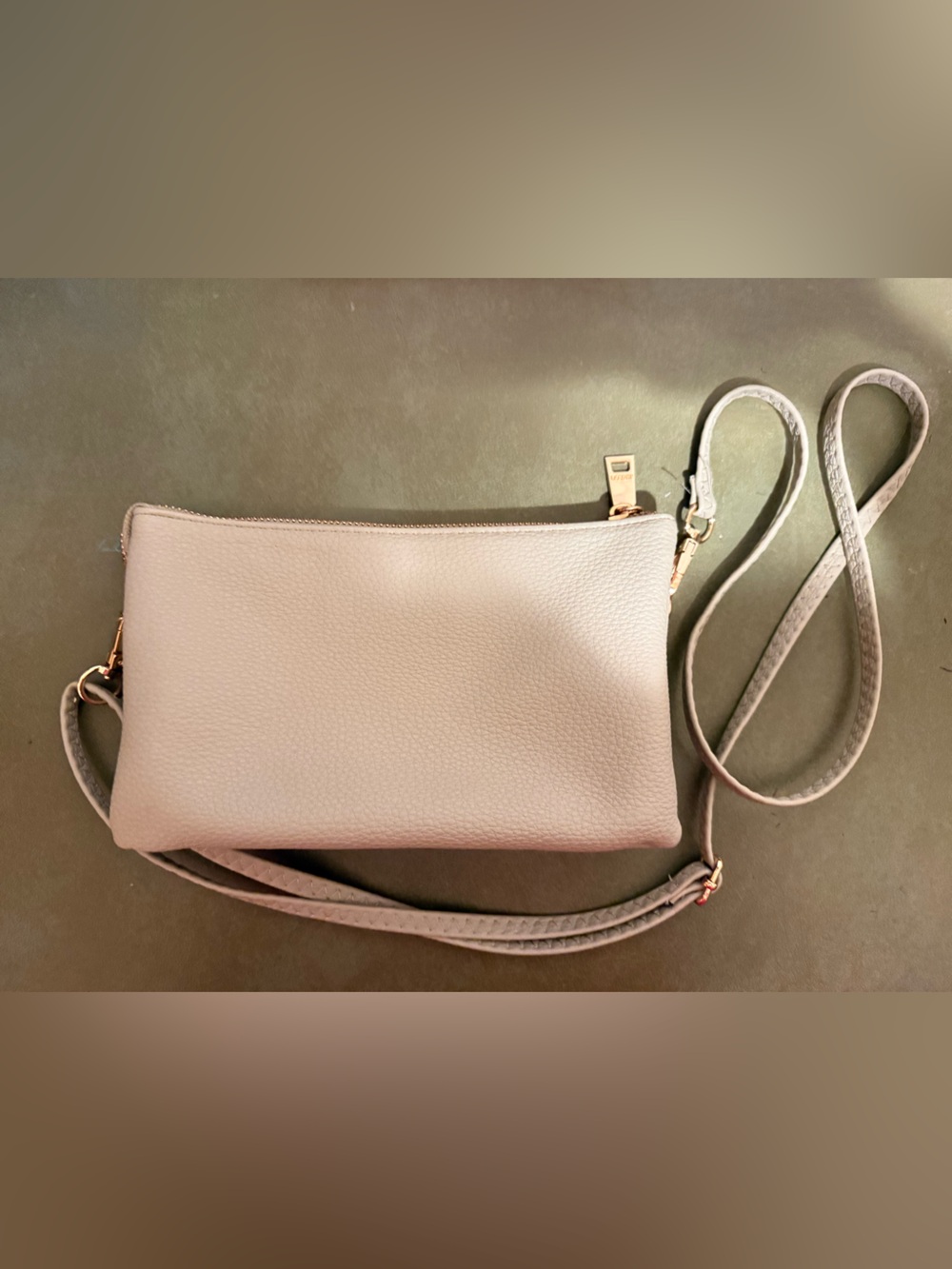 GIVEAWAY- Minimalist Pebbled Crossbody Bag in Light Tan